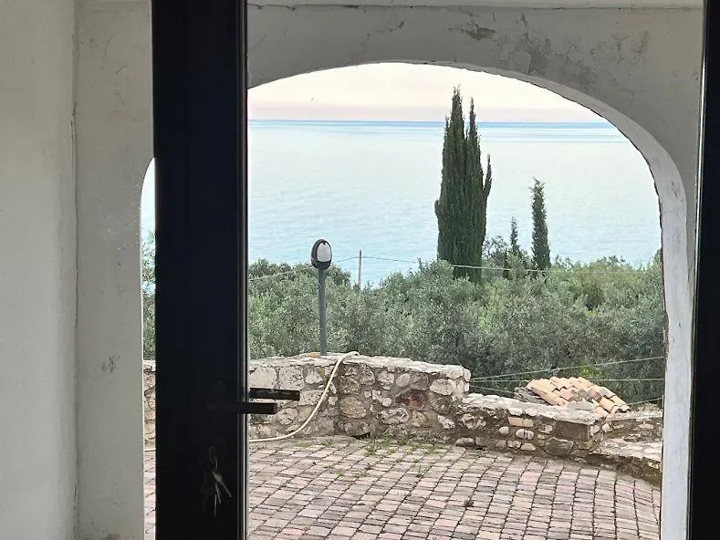 Villa Casarza-1